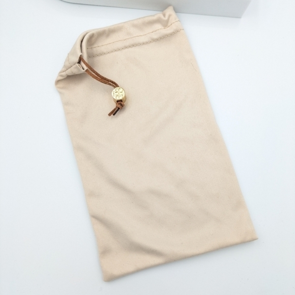 5/25$  Tory Burch Sunglasses drawstring pouch
